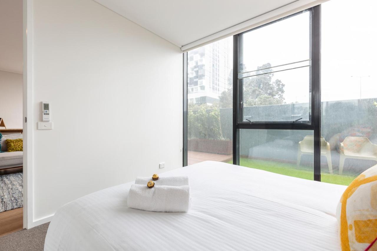 ☆Of Southbank☆Light Filled Apartment☆Huge Private Terrace With City Views☆Parking☆Pool☆Gym☆Wifi Melbourne Esterno foto